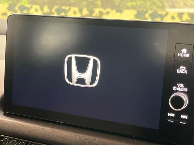 �y9�C���` �z���_�R�l�N�g�f�B�X�v���C�z���F���̍������ʃf�B�X�v���C�Ńi�r�̎g�p��A�������̃X�}�[�g�t�H���ƘA�g����bluetooth�ł̉��y�Đ����\�ł���