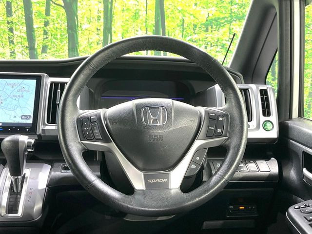 �y�����v�����X�e�A�����O�z�㎿�Ȋv���g�p���邱�ƂŁA��ɂ����������݂ƂĂ��^�]���₷���n���h���ł���