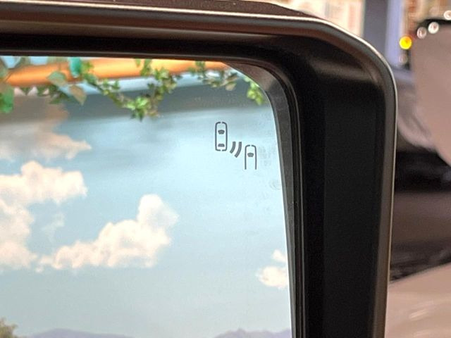 �y�u���C���h�X�|�b�g���j�^�[�z���s���A�h�A�~���[�̎��p�ɂȂ�₷���ӏ��Ɍ㑱�Ԃ��ڋ߂���ƃT�C�h�~���[�̃����Y�Ɍx����\��!�h���C�o�[�ɒ��ӊ��N�����Ă���܂��B