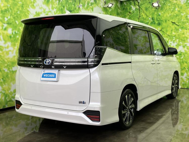 ヴォクシー1.8 ハイブリッド S-Z