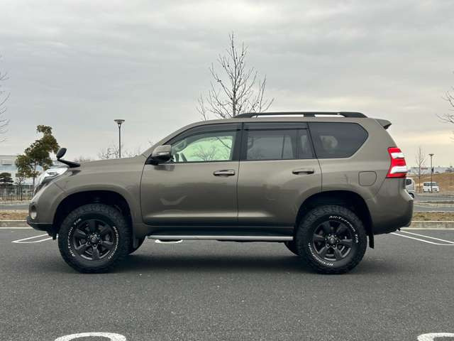 当店の車両をご覧になって頂き、誠にありがとうございます。ただご予算をこえてしまっている・・・など諦めないでご相談くださいませ。お見積もりも多数のプランがございます。お気軽にお問い合わせくださいませ。