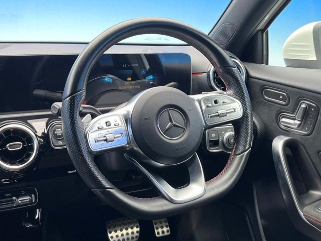 ���n���h�����̃X�������Ȃ��A���ꂢ�ȏ�Ԃ��ێ����Ă���܂��B�e�X�C�b�`���̓�����m�F�ς݂ł��B