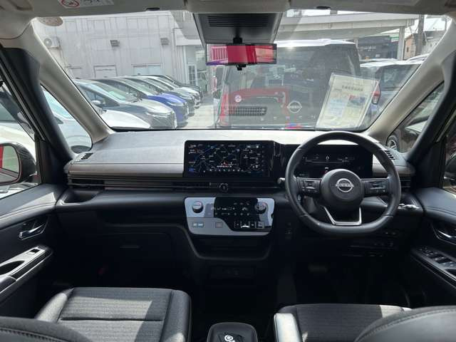 セレナ1.4 e-POWER ハイウェイスターV