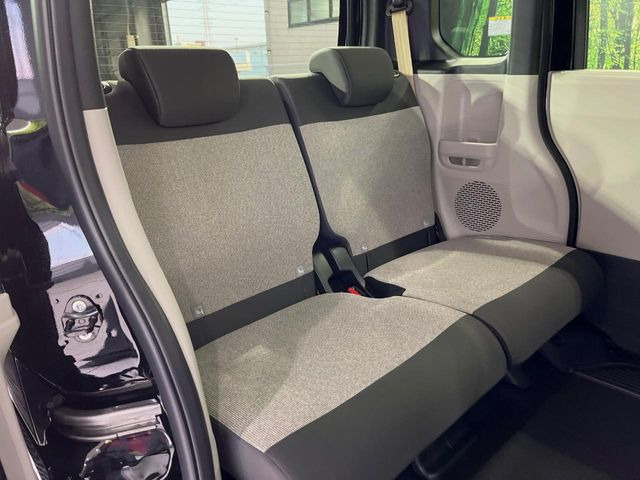 ���i���ȃI���W�i���t���A�}�b�g���I�v�V�����ɂĂ��p�ӂ��Ă���܂��B���D���ȃf�U�C����J���[�����Ԃɍ��킹�đI��ł����������Ƃ��ł��܂���