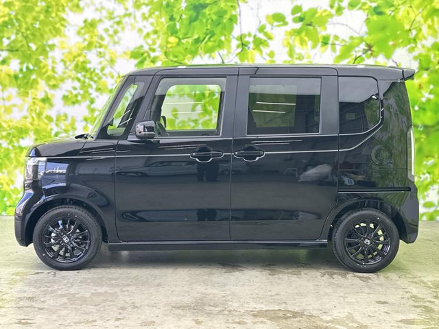N-BOXカスタムブラック スタイル