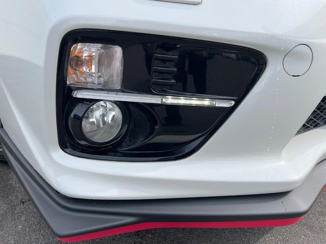 �yLED�A�N�Z�T���[���C�i�[�z