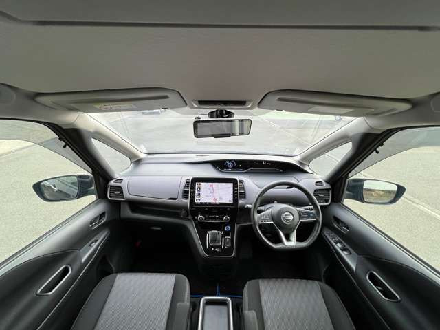 セレナ1.2 e-POWER ハイウェイスターV