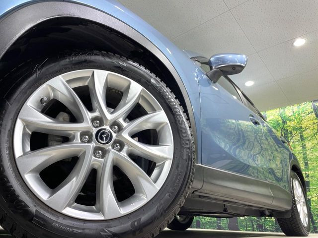 �y����19�C���`�A���~�z�C�[���z�O�ςɃ}�b�`���������A���~�z�C�[���𑕒����Ă���܂��B�e��ЊO�A���~�z�C�[����A�X�^�b�h���X�^�C�����戵�����Ă���܂��B���񂲑��k����������