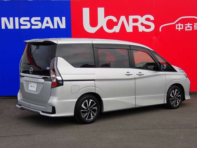 セレナ2.0 ハイウェイスターV