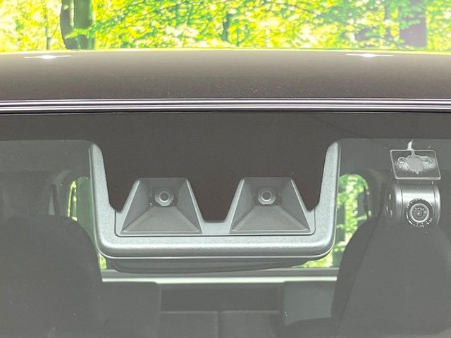 �y�X�}�[�g�A�V�X�g�z���s���ɑO���̎ԗ�����F�����A�Փ˂������Ȏ��͌x��ƃu���[�L�ŏՓˉ���Ɣ�Q�y�����A�V�X�g�B�����S�Ƀh���C�u�����y���݂��������܂��B