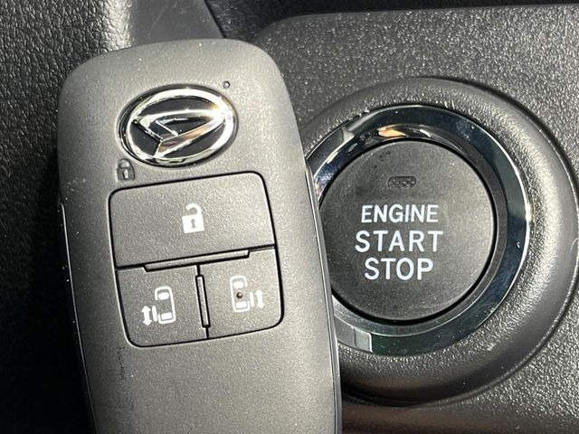 �y�L�[�t���[�V�X�e���z�J�o����|�P�b�g�ɓ��ꂽ�܂܂ł��h�A�̎{���E�������\�ȃX�}�[�g�L�[�𑕔��B�G���W���̃I���E�I�t�����J�M�����o���K�v����������Ƃ��Ă��֗��ł���