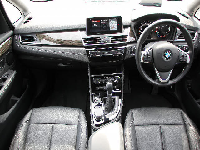 2シリーズグランツアラー218d