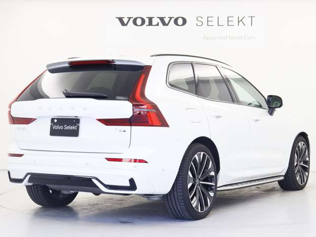 XC60ウルトラ T6 AWD プラグイン ハイブリッド 4WD
