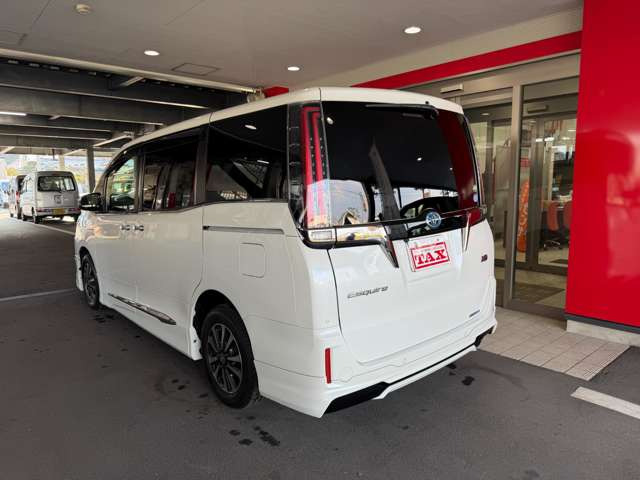 エスクァイアハイブリッド1.8 Gi プレミアムパッケージ ブラックテイラード