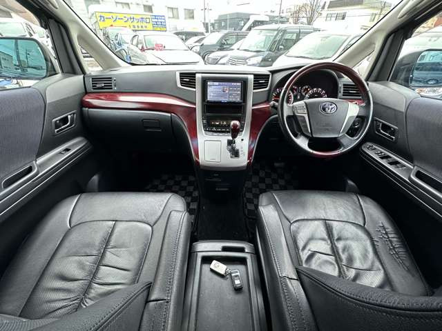 �i�r�������A�[���������y�E�f���������y���݂��������B