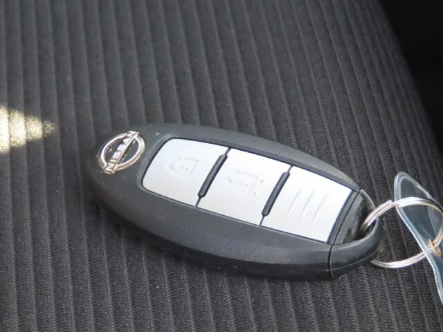 �L�[���|�P�b�g�ɓ��ꂽ�܂܂ł��G���W��ON/OFF�A�h�A�{��/�J���\���֗��ȃX�}�[�g�L�[�t�ł���