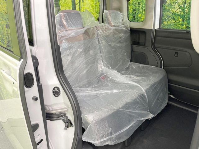 ���i���ȃI���W�i���t���A�}�b�g���I�v�V�����ɂĂ��p�ӂ��Ă���܂��B���D���ȃf�U�C����J���[�����Ԃɍ��킹�đI��ł����������Ƃ��ł��܂���