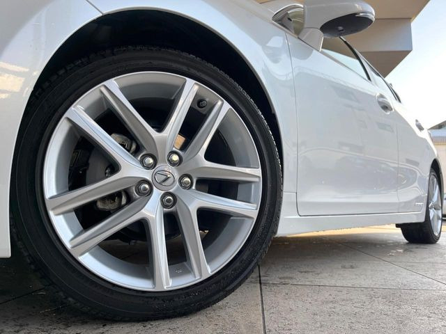 �y�O���[�h��p����17�C���`�A���~�z�C�[���z�f�U�C�����̍��������A���~�z�C�[���𑕒����Ă���܂��B�e��ЊO�A���~�z�C�[����A�X�^�b�h���X�^�C�����戵�����Ă���܂��B���񂲑��k����������