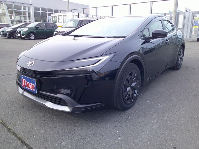 プリウス2.0 G E-Four 4WD