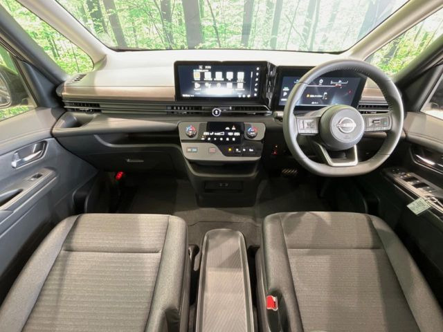 セレナ1.4 e-POWER ハイウェイスターV