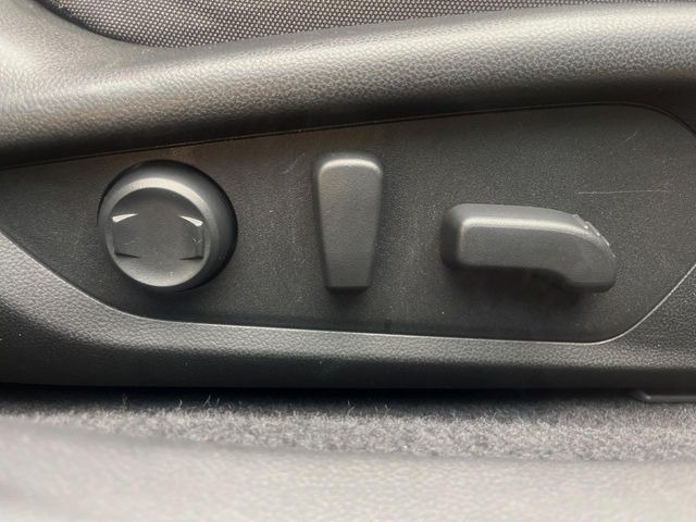 �y�p���[�V�[�g�z�X�C�b�`��ŊȒP�ɃV�[�g�̔��������\!�d��������͂�����܂���!���K�ȃV�[�g�|�W�V�����ɃZ�b�g���āA���K�ȃh���C�u�����y���݂��������B