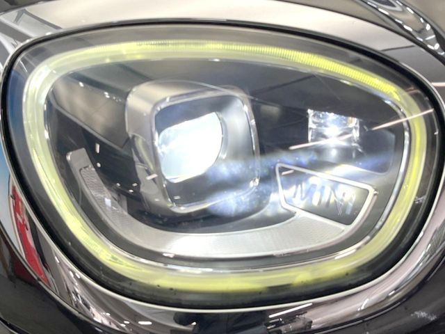 ��LED�w�b�h���C�g:��ԑ��s�����ǍD�Ȏ��E���m�ۂ����S���ĉ^�]�ł��鍂�P�xLED�w�b�h���C�g�𑕔�!�_�����x�������A����d�͂��}�����Ă��܂��B