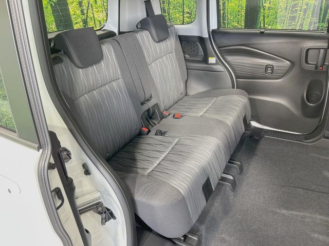 ���i���ȃI���W�i���t���A�}�b�g���I�v�V�����ɂĂ��p�ӂ��Ă���܂��B���D���ȃf�U�C����J���[�����Ԃɍ��킹�đI��ł����������Ƃ��ł��܂���