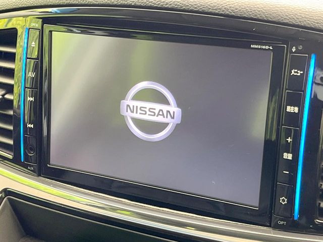 �y����9�^�i�r�z�l�C�̏����i�r�𑕔��B�I�[�f�B�I�@�\���[�����Ă���ABluetooth�ڑ�����΂������̃X�}�z��MP3�v���C���[�̉��y���Đ��\!�����̉^�]������Ɋy�����Ȃ�܂�!!