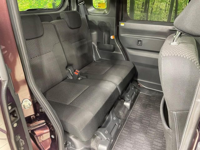 �^�]�ȃV�[�g���͎g�p�������Ȃ��A�ǍD�ȏ�ԂƂȂ��Ă��܂��B���J�Ɏg���Ă������Ƃ��悭�킩��܂��ˁB�㕔���Ȃ��C�ɂȂ�悤�ȃL�Y�E�����ւ��蓙�A�傫�ȃ_���[�W�͂Ȃ��A�ǍD�ȏ�Ԃł��B