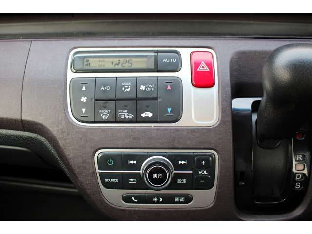 �I�[�g�G�A�R��