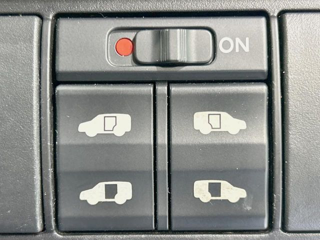 �y�����p���[�X���C�h�h�A�z�X�}�[�g�L�[��^�]�Ȃ̃X�C�b�`�Ō�ȗ����X���C�h�h�A�̊J���\���d��������͂����ăh�A���J����K�v�������A�����Ȃ��q�l�ł��ȒP�ɊJ���߂ł����K�ł���