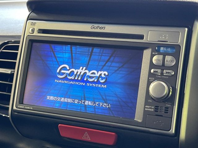 �y�����i�r�z�l�C�̏����i�r�𑕔����Ă���܂��B�i�r�̎g���₷���͂������A�I�[�f�B�I�@�\���[��!�L�����v�◷�s�͂������A�ʋ΂┃�����ȂǕ��i�̃h���C�u���y�����Ȃ�͂���