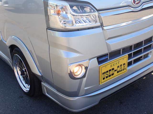 .埼玉県内で3店舗展開 本店 ミニバン〜MT車 セダン等 在庫50台 川越店 4WD・SUV専門店 在庫50台 グループ在庫150台以上