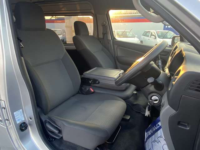 NV350キャラバン2.5 DX スーパーロング ハイルーフ 平床