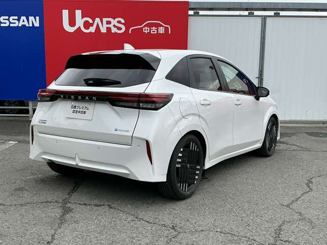 ノートオーラ1.2 G レザーエディション