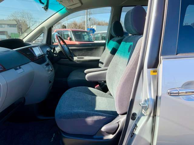 ���������ԑ����W�����ł�!���̋@��ɐ��񂲗��X������!