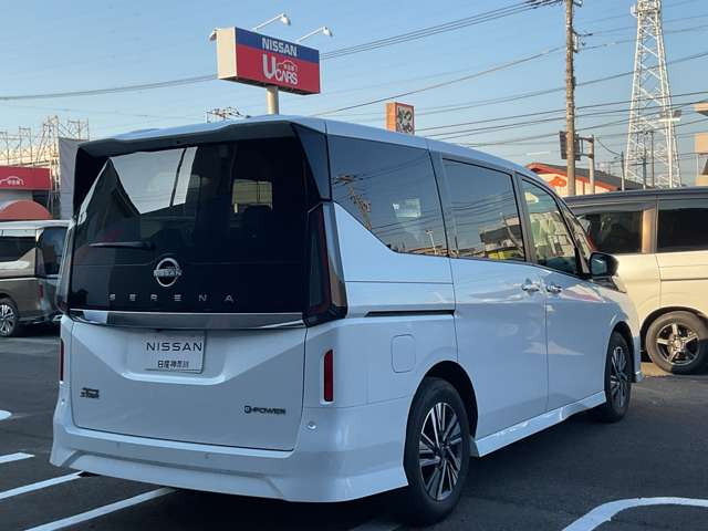 セレナ1.4 e-POWER ハイウェイスターV