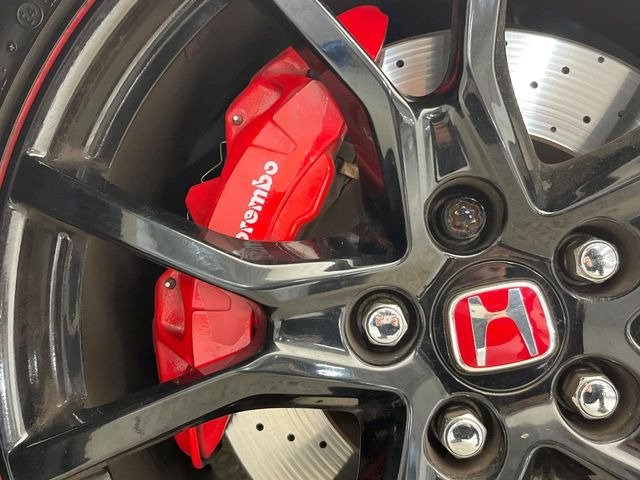 �y�u�����{���L�����p�[�z�n�C�p���[�ԗ��ɂ͋��͂ȃu���[�L���K�{!���E�̃X�[�p�[�J�[�ɂ��̗p�����C�^���A�̍������[�J�[�u�u�����{�v�𑕒�!�F�N�₩�ȃL�����p�[���X�|�[�e�B�Ȉ�ۂ��������Ă܂���