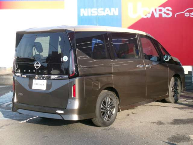 セレナ2.0 ハイウェイスターV