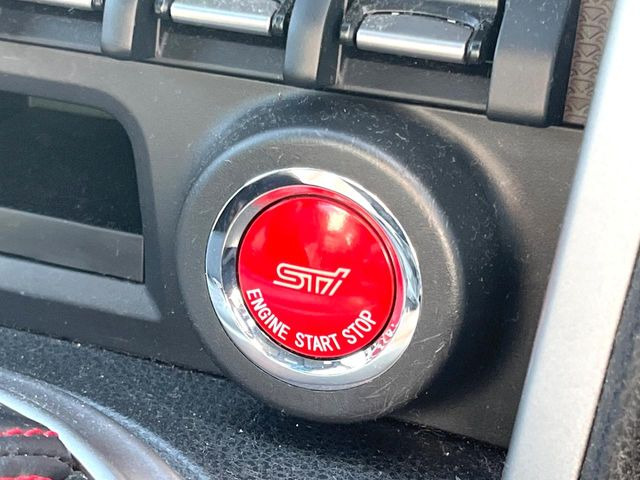 �y�A�N�Z�X�L�[&�v�b�V���X�^�[�g�z�J�o����|�P�b�g�ɓ��ꂽ�܂܂ł��h�A�̎{���E�������\�ȃX�}�[�g�L�[�𑕔��B�G���W���̃I���E�I�t�����J�M�����o���K�v�������A�{�^�����v�b�V�����邾����OK��