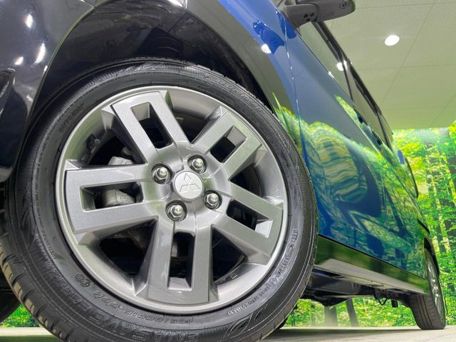 �y����15�C���`�A���~�z�C�[���z�O�ςɃ}�b�`���������A���~�z�C�[���𑕒����Ă���܂��B�e��ЊO�A���~�z�C�[����A�X�^�b�h���X�^�C�����戵�����Ă���܂��B���񂲑��k����������