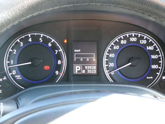 スカイラインクーペ3.7 370GT