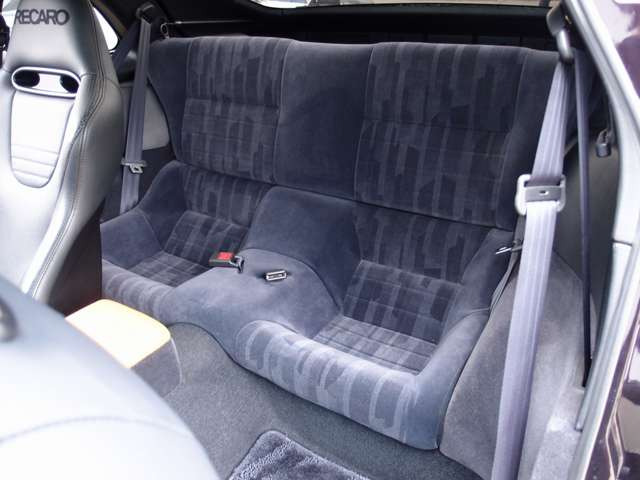 全国でも滅多に掲載されない純正ミッドナイトパープル外装色のカスタムZが入庫!世界的に有名なヴェイルサイドフルエアにHKS製F-CON V-Proで現車セッテイング済。カスタム費用250万円以上!