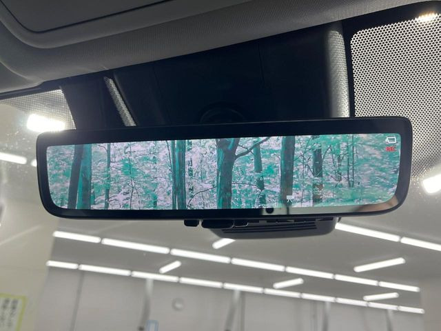 �y�f�W�^���C���i�[�~���[�z��Ȃ̑傫�ȉו��⓯��҂Ō�����m�F���Â炢���ł����S!�J�������B�e�����ԗ�����̉f�������[���~���[���ɕ\���B�N���A�Ȏ��E�ŏ󋵂̊m�F���\�ł�!