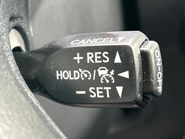 �y���[�_�[�N���[�Y�R���g���[���z�������H�ł̒��������s���y��!!�����ő��x��ۂN���[�Y�R���g���[�����A�Փˌy���V�X�e���ƘA�g���A�O���̎ԗ������m���ĎԊԂ�ۂ悤�ɑ��x���߂��Ă���܂�!!