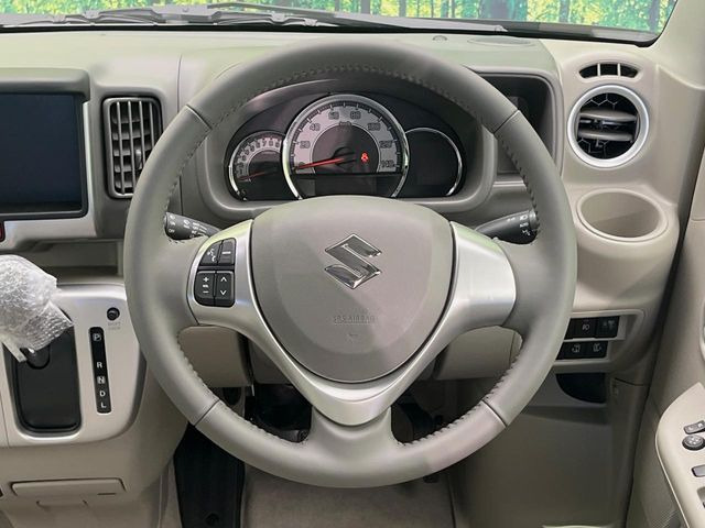 �y�����v�����X�e�A�����O�z�㎿�Ȋv���g�p���邱�ƂŁA��ɂ����������݂ƂĂ��^�]���₷���n���h���ł���