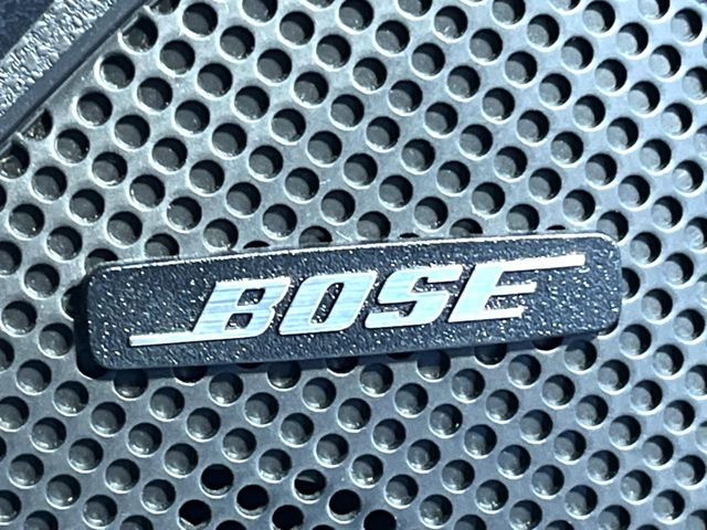 �yBOSE�T�E���h�V�X�e���z���[�J�[�I�v�V�����̍��i�ʃT�E���h�V�X�e���𓋍ځB��p�̃`���[�j���O���{���ꂽ�召�l�X�ȃX�s�[�J�[����ǎ��ȃT�E���h���t�ł��A�Տꊴ���ӂ�鉹����Ԃ����o���܂��B