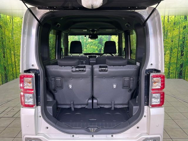 ���i�̂���������ʋ΁A���}���ɏ\���ȉ׎��X�y�[�X���m�ۂ��Ă���܂��B�Z�J���h�V�[�g��|���ƁA�傫�ȉו��̐ύڂ��\�ł���