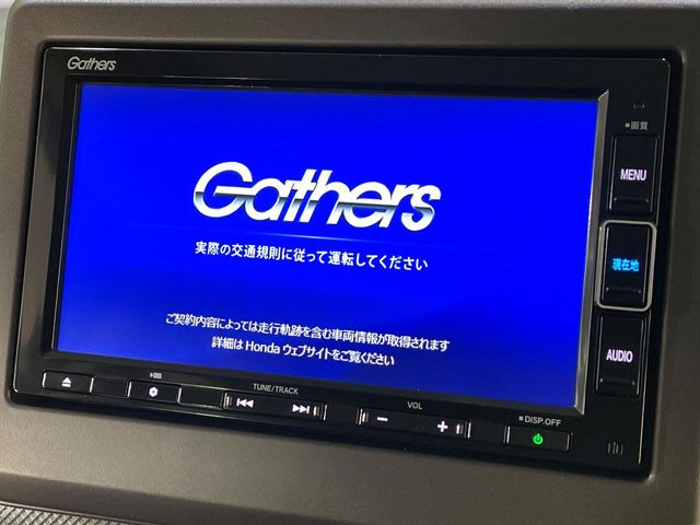 �y�����i�r�z�l�C�̏����i�r�𑕔����Ă���܂��B�i�r�̎g���₷���͂������A�I�[�f�B�I�@�\���[��!�L�����v�◷�s�͂������A�ʋ΂┃�����ȂǕ��i�̃h���C�u���y�����Ȃ�͂���