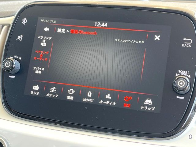 ��Bluetooth:���莝���̃X�}�[�g�t�H���ȂǂƐڑ����A�n���Y�t���[�ʘb��Տꊴ����~���[�W�b�N�Đ������y���݂��������܂��B�����ڑ��ł��̂Ŕς킵��������܂����